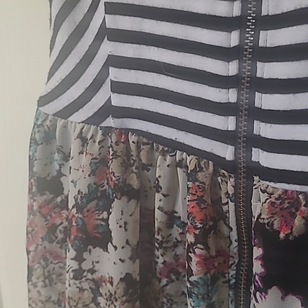 Multi-print dress - Picture 5 of 5